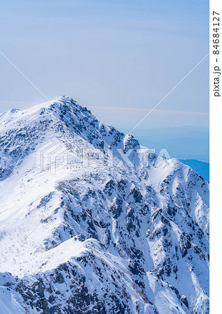 雪山登山風景 冬の千畳敷カール【長野県】 雪山登山風景 冬の千畳敷カール【長野県】 84684127