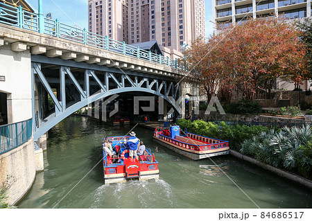 アメリカ合衆国　テキサス州　サンアントニオ　リバーウォーク 84686517