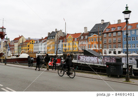 デンマーク　コペンハーゲン　コペンハーゲンの街並み 84691401