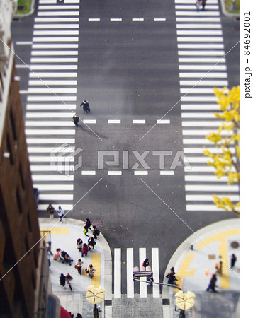 大阪　心斎橋の街並 84692001