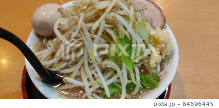 デカ盛りラーメンの写真 84696445