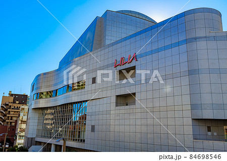 埼玉県　川口市　川口駅西口の都市風景 84698546