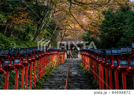 秋の貴船神社と周辺の風景 秋の貴船神社と周辺の風景 84698872