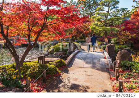 秋の徳川園〈愛知県名古屋市〉 84700117