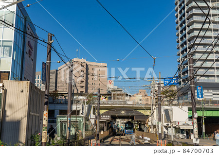 都電荒川線と大塚駅 都電荒川線と大塚駅 84700703