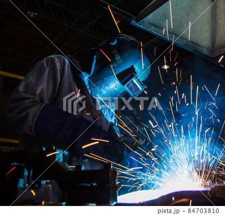 worker with protective mask welding metal worker with protective mask welding metal 84703810