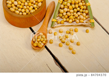organic soya beans organic soya beans 84704370