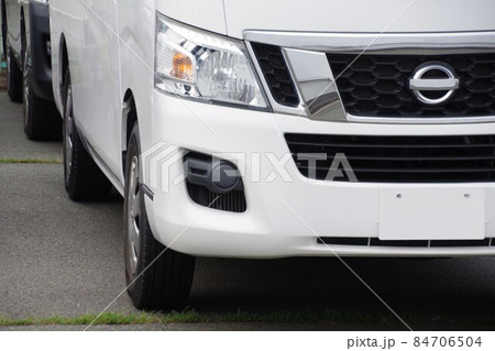 自動車イメージ　日産の商用車　NV350キャラバン 84706504