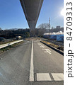 橋の下の道 84709313