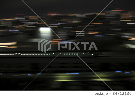 深夜の上越・北陸新幹線E7系(流し撮り) 深夜の上越・北陸新幹線E7系(流し撮り) 84712136