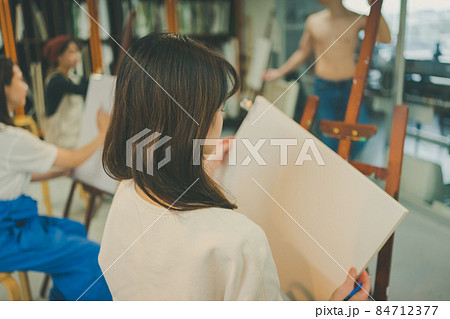 美大予備校 84712377