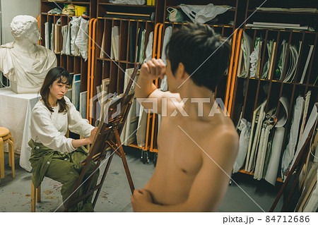 美大予備校 84712686