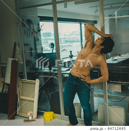 美大予備校 84712695