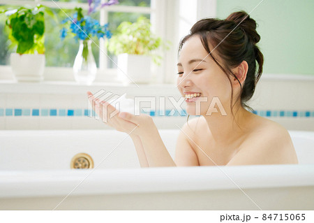 バスタイム　 84715065