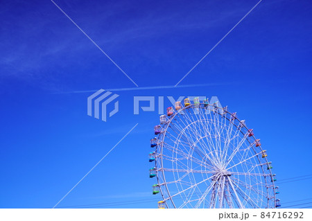 青空と観覧車 青空と観覧車 84716292