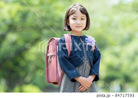 小学生 女の子 入学式 小学生 女の子 入学式 84717593