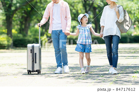 家族 旅行 親子 84717612