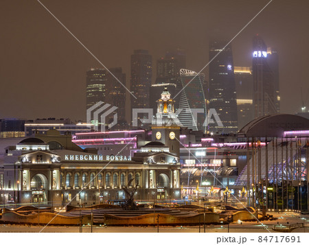 View to Kievsky railway station and Moscow city at night 84717691