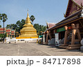 Within Wat Phra That Si Chom Thong is a Buddhist temple in Chiang Mai province northern of Thailand. 84717898