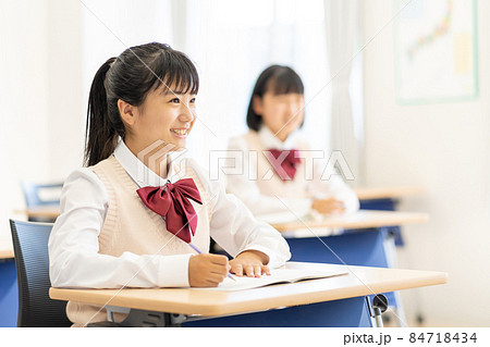 教室 中学生 学校　撮影協力：中央工学校附属日本語学校 84718434