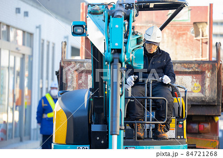 道路工事　重機オペレーター 84721268