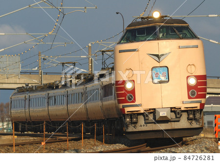 北陸本線 加賀笠間-美川 JR西日本 485系 A03編成(京都) 雷鳥 北陸本線 加賀笠間-美川 JR西日本 485系 A03編成(京都) 雷鳥 84726281