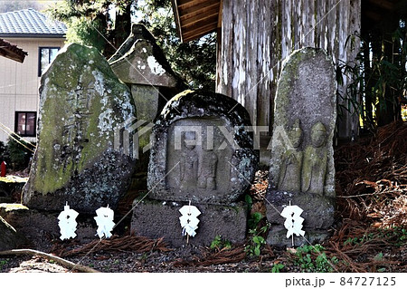 群馬県倉渕町の道祖神・相間・森 84727125