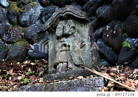 群馬県倉渕町の道祖神・坂下 84727138