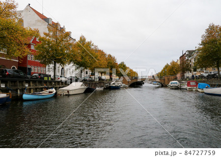 デンマーク　コペンハーゲン　コペンハーゲンの街並み 84727759