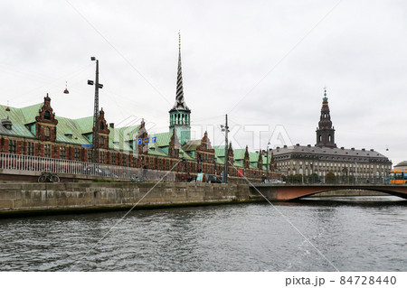 デンマーク コペンハーゲン 街並み 旧証券取引所 デンマーク コペンハーゲン 街並み 旧証券取引所 84728440