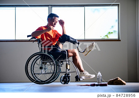 義足 男性 義足 男性 84728956