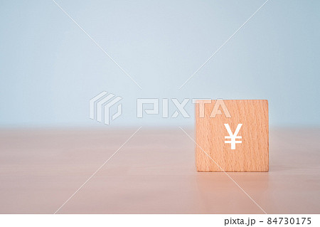 円マークの積み木 84730175