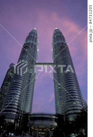 MALAYSIA KUALA LUMPUR TWIN TOWERS MALAYSIA KUALA LUMPUR TWIN TOWERS 84731205