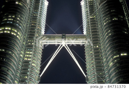 MALAYSIA KUALA LUMPUR TWIN TOWERS MALAYSIA KUALA LUMPUR TWIN TOWERS 84731370