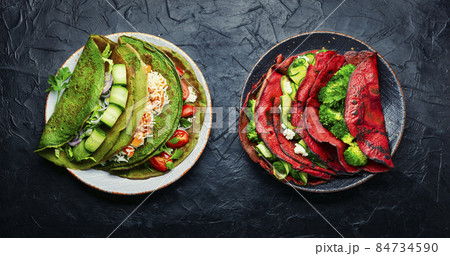 Diet spinach pancake 84734590