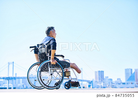 障がい者　男性 84735055