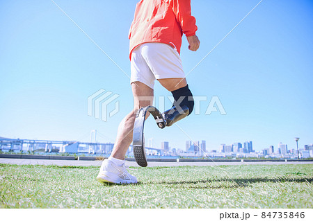 障がい者　男性 84735846