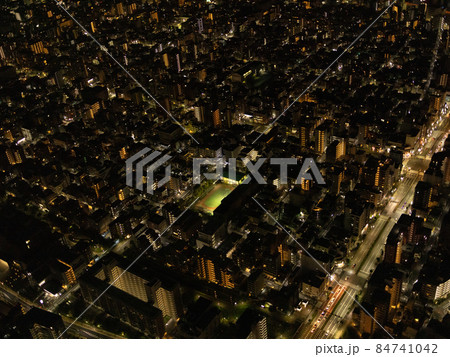 高い所から見る東京の綺麗な夜景 84741042