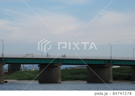 大和川と橋と空 大和川と橋と空 84747278