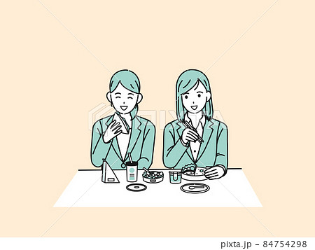 ランチを食べる お昼ご飯 休憩 女性会社員 ビジネスウーマン 同僚 お弁当 ランチを食べる お昼ご飯 休憩 女性会社員 ビジネスウーマン 同僚 お弁当 84754298