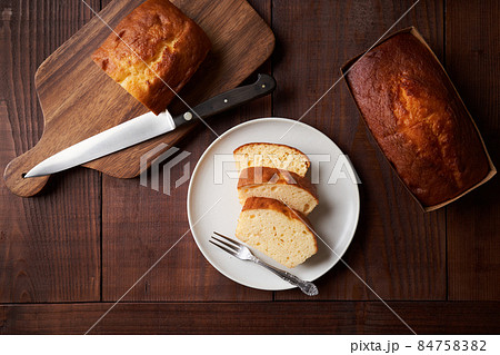 パウンドケーキ 84758382