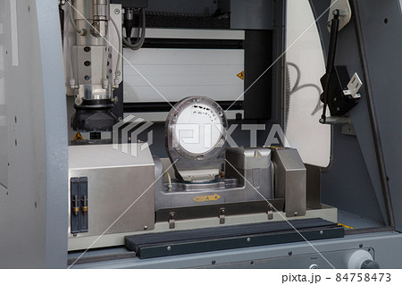 Dentist technician milling machine. Apparatus for carving of dental crowns. Milling dental system with computer control. Laboratory milling cutter for dental work. Cutting plastic crowns from a plate 84758473