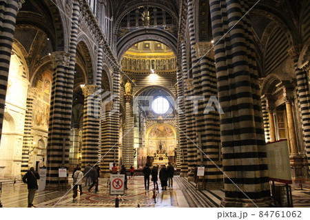 イタリア-シエナ、カンポ広場、シエナ大聖堂、ドゥオモ 84761062