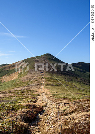 谷川連峰の山並み・平標山 谷川連峰の山並み・平標山 84763049