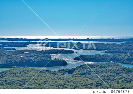 【伊勢志摩 横山展望台より英虞湾の風景】 三重県志摩市阿児町鵜方 84764373
