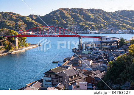 《広島県》音戸大橋・呉の街並み 《広島県》音戸大橋・呉の街並み 84768527