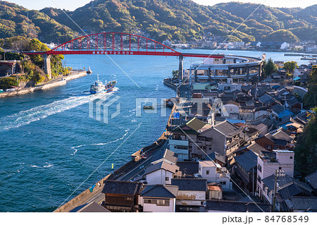 《広島県》音戸大橋・呉の街並み 《広島県》音戸大橋・呉の街並み 84768549