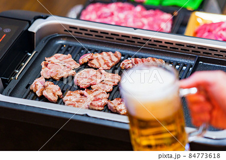 ビール　ジンギスカン　羊肉　ラム　【 焼肉 イメージ 】 84773618