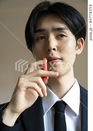 美しい男性のポートレート 美しい男性のポートレート 84778359