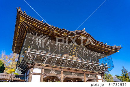 成田山新勝寺の総門（千葉県成田市） 84782935